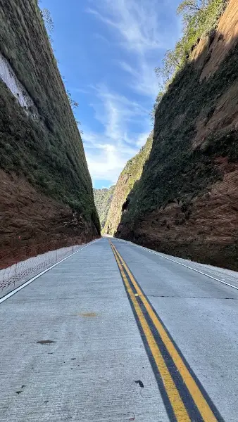 Fenda da Serra do Corvo Branco